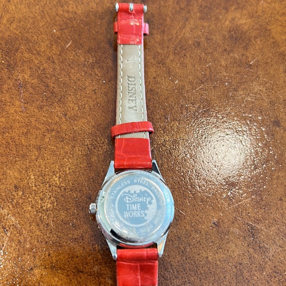 Minnie Mouse Watch - Picture 6 of 8